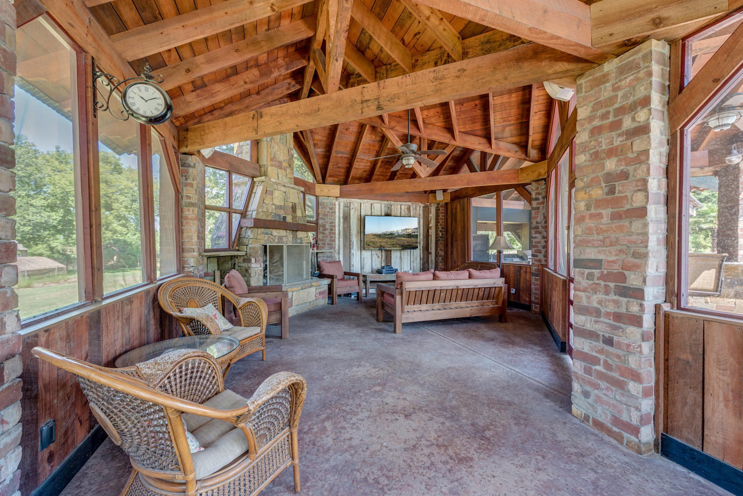 Screened Outdoor Living Room